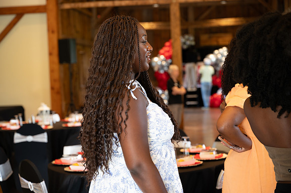 20260530_dara grad1017