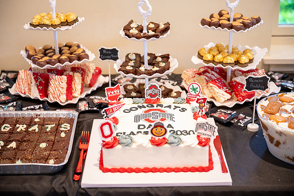 20260530_dara grad1058