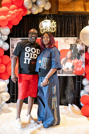 20260530_dara grad1169