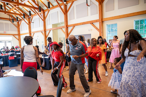 20260530_dara grad1106