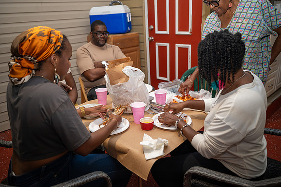20260822_Bmore826020